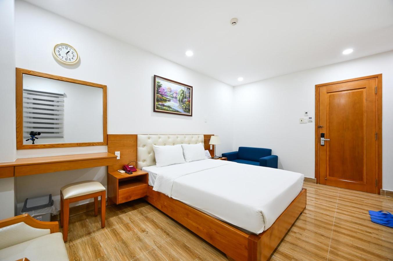 Vivian Airport Hotel Saigon Ho Şi Min Exterior foto